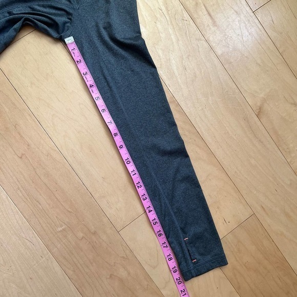 Gray Reebok Zip Up Sweatshirt XS - Picture 6 of 10